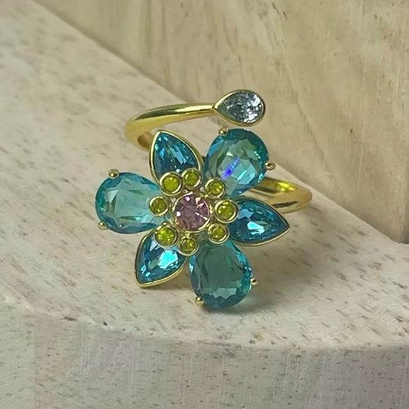 Swarovski Gold Ring with Blue and Pink Floral Design